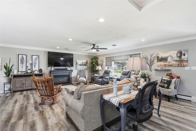 120 28th Street, Marion, IA 52302