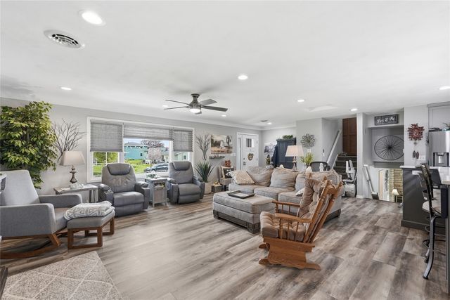 120 28th Street, Marion, IA 52302