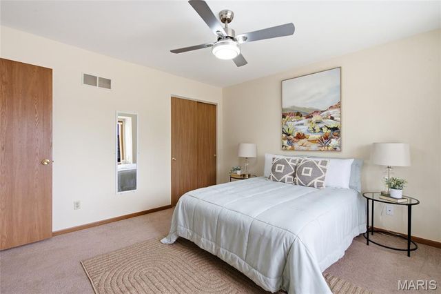 407 King Drive G, St Charles, MO 63303