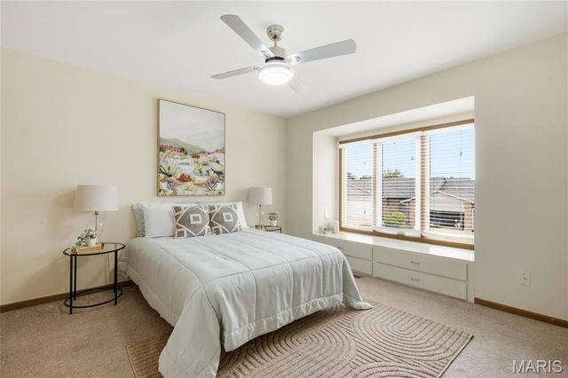 407 King Drive G, St Charles, MO 63303