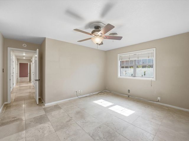 1104 Coffield Street, Bowie, TX 76230