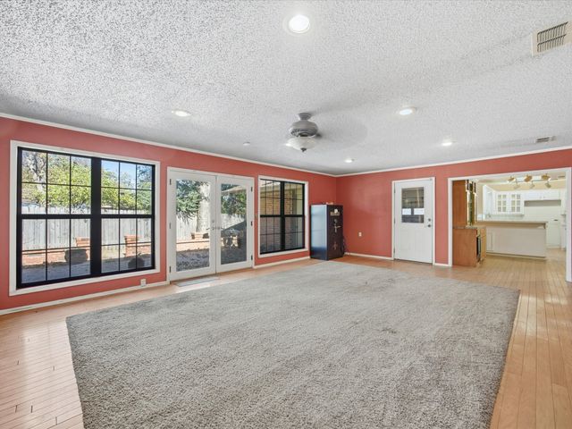 1104 Coffield Street, Bowie, TX 76230