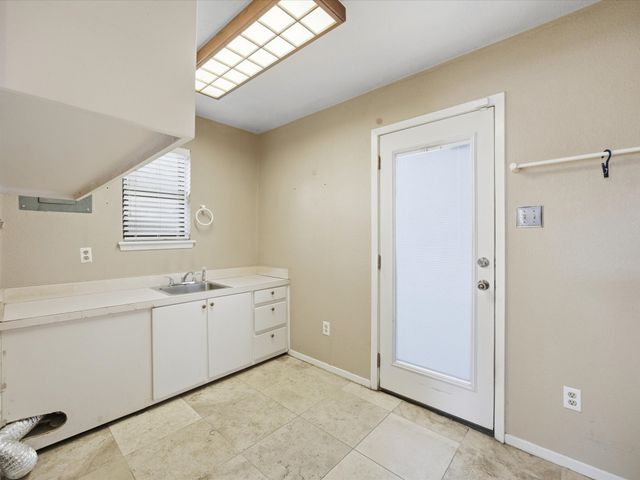 1104 Coffield Street, Bowie, TX 76230