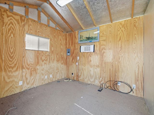 1104 Coffield Street, Bowie, TX 76230