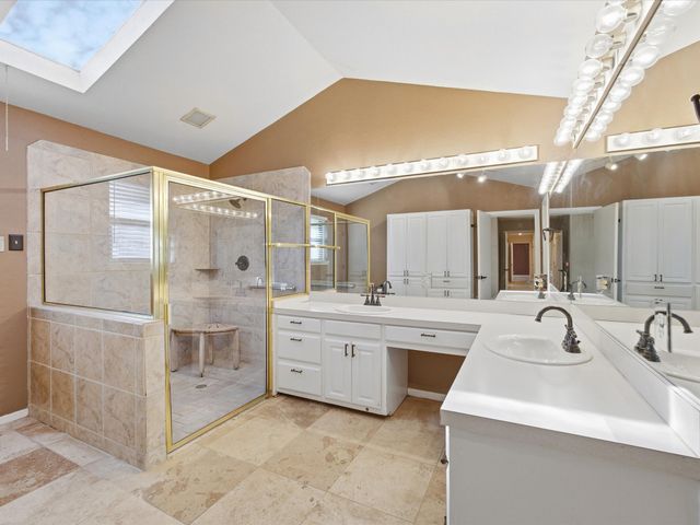 1104 Coffield Street, Bowie, TX 76230