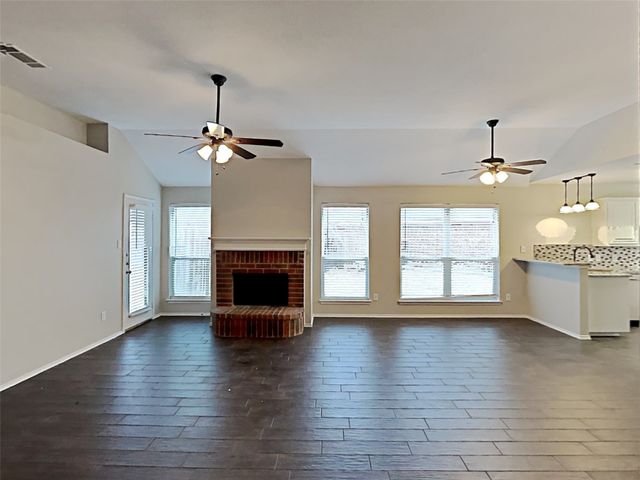 10545 Splitridge Court, Fort Worth, TX 76108