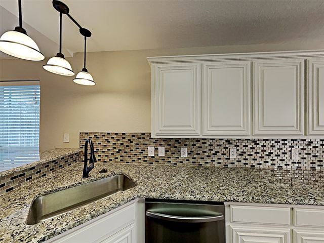 10545 Splitridge Court, Fort Worth, TX 76108