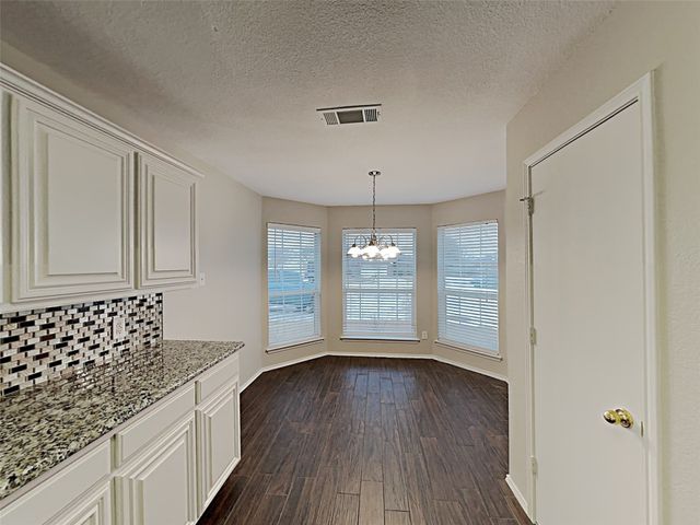 10545 Splitridge Court, Fort Worth, TX 76108