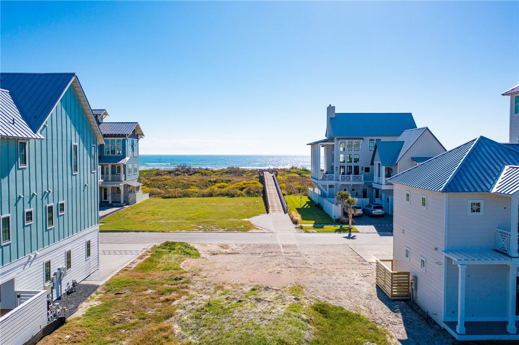 713 Silverleaf St, Port Aransas, TX 78373 — exterior