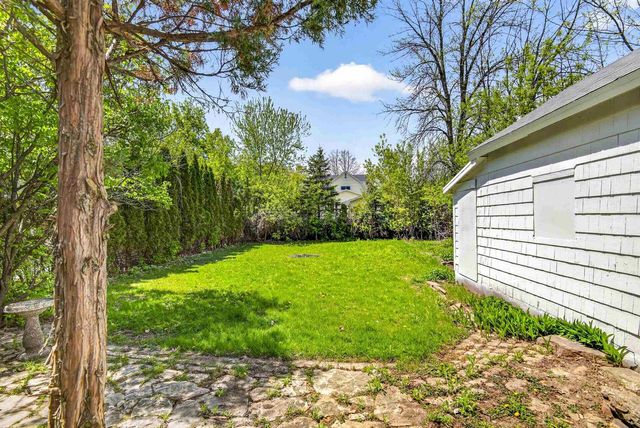 355 OAK STREET, Menasha, WI 54952