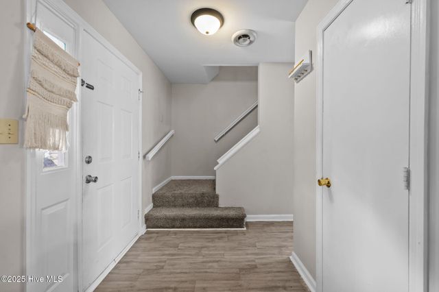104 Ponderosa Drive, Jacksonville, NC 28540