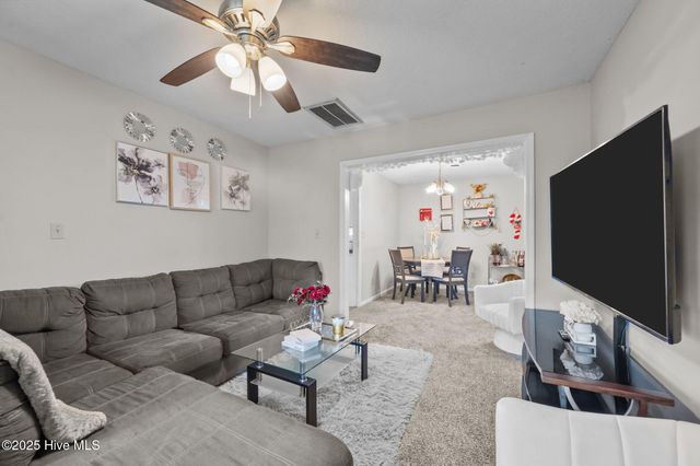 104 Ponderosa Drive, Jacksonville, NC 28540