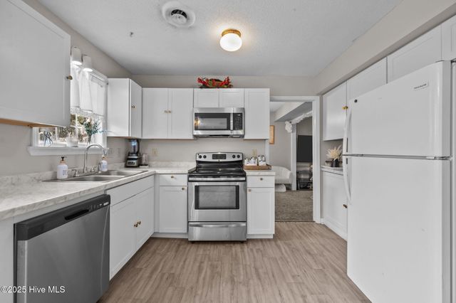 104 Ponderosa Drive, Jacksonville, NC 28540
