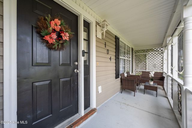 104 Ponderosa Drive, Jacksonville, NC 28540