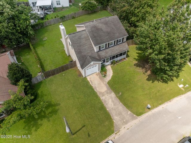 104 Ponderosa Drive, Jacksonville, NC 28540