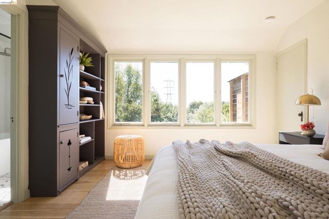 943 Glendome Circle, Oakland, CA 94602