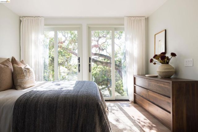 943 Glendome Circle, Oakland, CA 94602