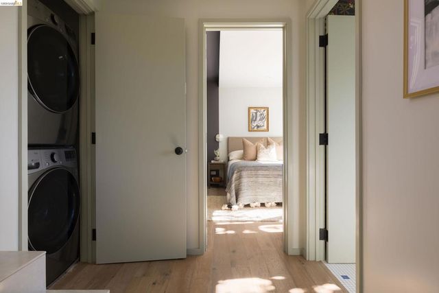 943 Glendome Circle, Oakland, CA 94602