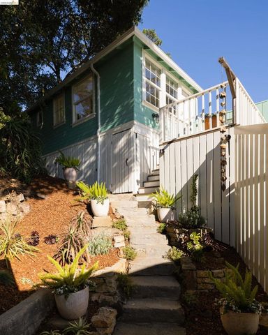 943 Glendome Circle, Oakland, CA 94602