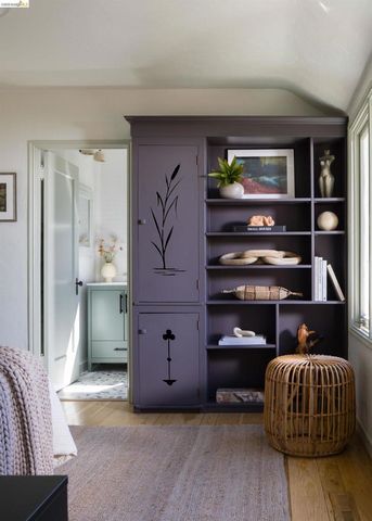 943 Glendome Circle, Oakland, CA 94602