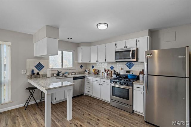 5 Saint Mark Drive, St Peters, MO 63376