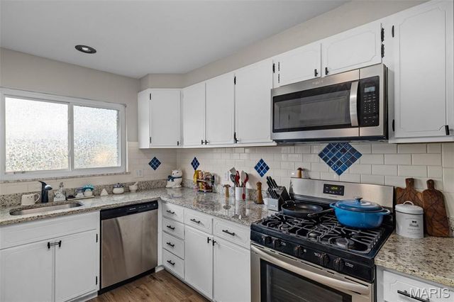 5 Saint Mark Drive, St Peters, MO 63376