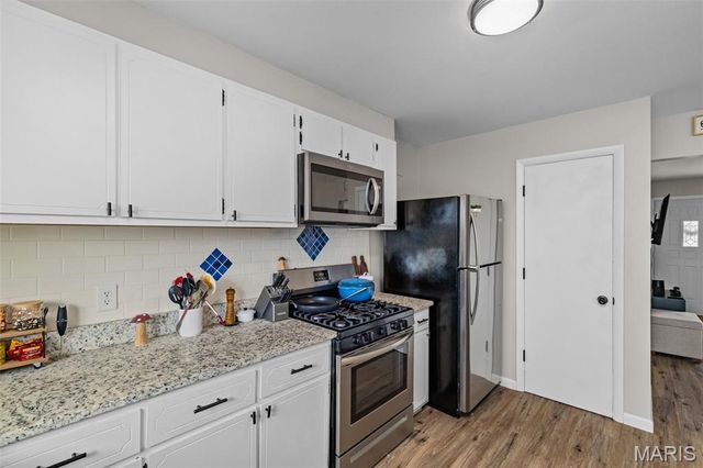 5 Saint Mark Drive, St Peters, MO 63376