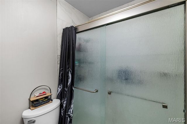 5 Saint Mark Drive, St Peters, MO 63376