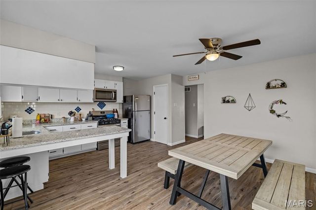 5 Saint Mark Drive, St Peters, MO 63376