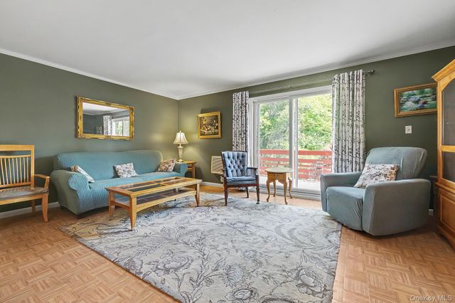 158 Rolling Way, Peekskill, NY 10566