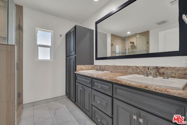 3021 Wellington Road, Los Angeles, CA 90016