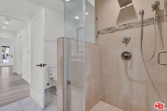3021 Wellington Road, Los Angeles, CA 90016