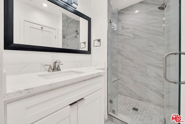 3021 Wellington Road, Los Angeles, CA 90016