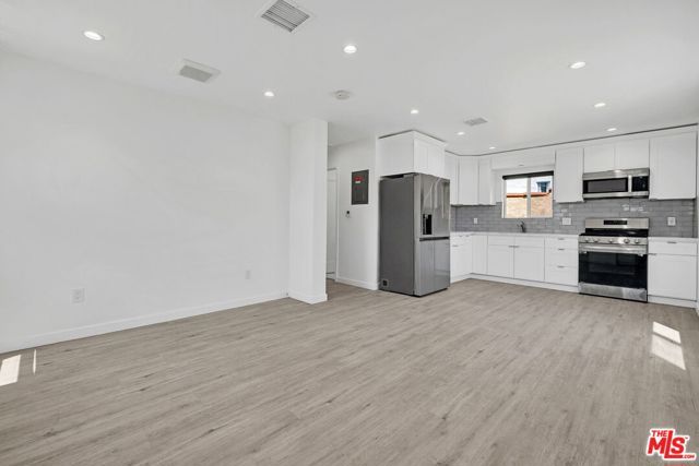 3021 Wellington Road, Los Angeles, CA 90016
