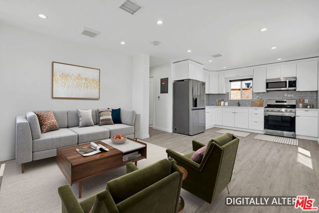 3021 Wellington Road, Los Angeles, CA 90016