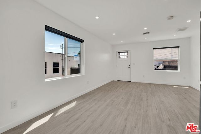 3021 Wellington Road, Los Angeles, CA 90016