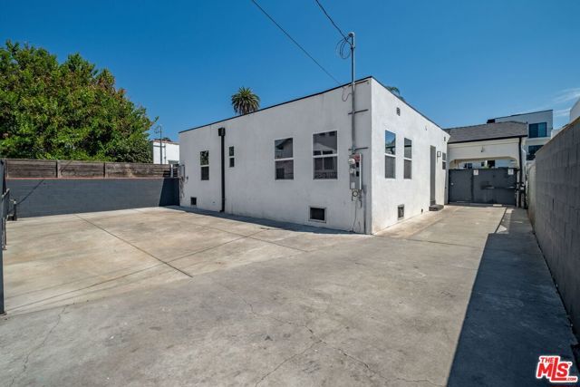 3021 Wellington Road, Los Angeles, CA 90016