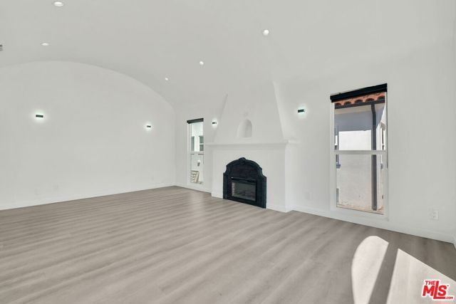 3021 Wellington Road, Los Angeles, CA 90016
