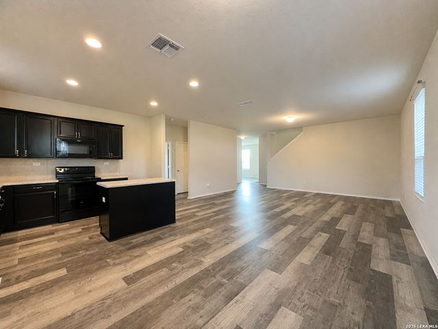 318 Kotara Canyon, San Antonio, TX 78260