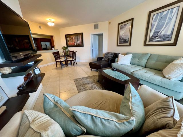 975 NW Flagler Avenue, Stuart, FL 34994