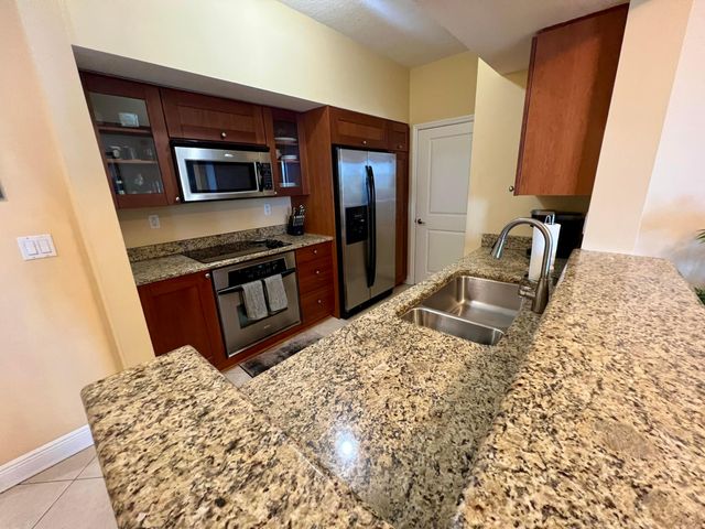 975 NW Flagler Avenue, Stuart, FL 34994