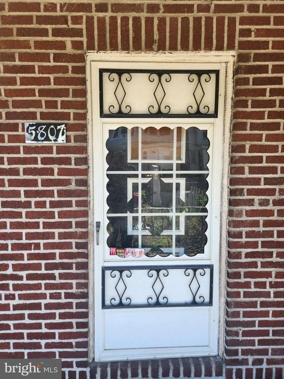 5807 BRUSH RD, Philadelphia, PA 19138 — exterior