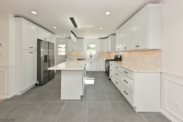 47 Myrtle Ave, Clifton City, NJ 07014