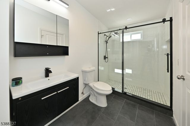 47 Myrtle Ave, Clifton City, NJ 07014