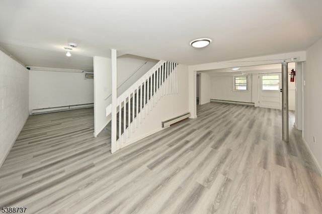 47 Myrtle Ave, Clifton City, NJ 07014