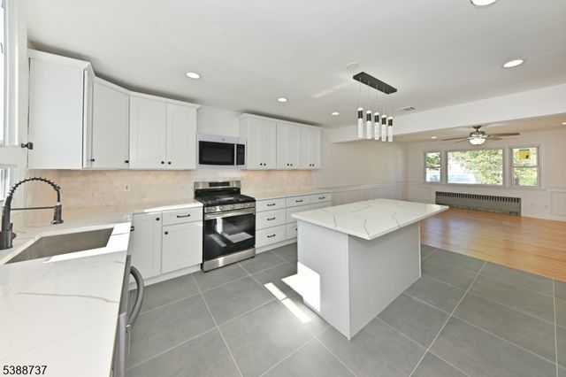 47 Myrtle Ave, Clifton City, NJ 07014