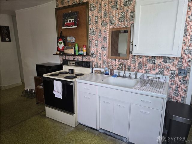 207 E Main Street, New Paris, OH 45347