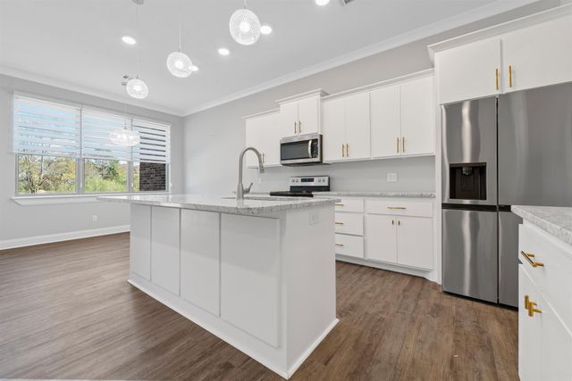 7926 S Shoreline Boulevard, Benton, AR 72019