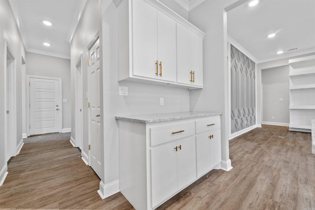 7926 S Shoreline Boulevard, Benton, AR 72019