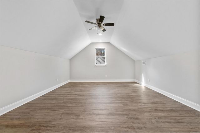 7926 S Shoreline Boulevard, Benton, AR 72019